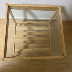 IKEA サイドテーブルの画像