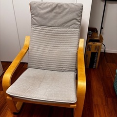 IKEA ポエングの画像