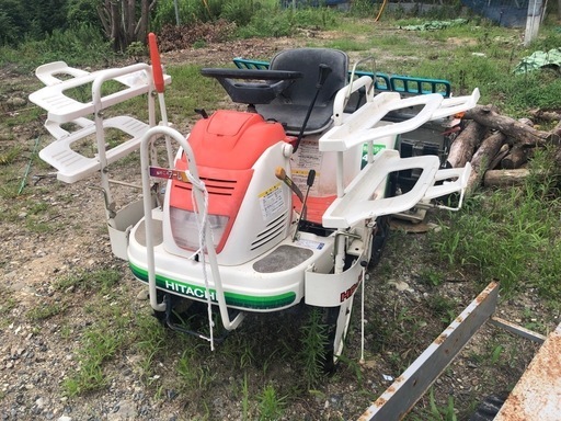 田植え機　4条植