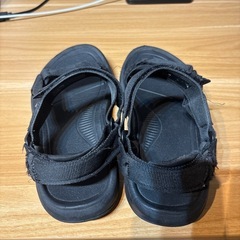 Teva 25.0サンダルの画像