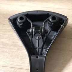 パナソニック 電動アシスト自転車 純正サドル イス ギュット 黒の画像