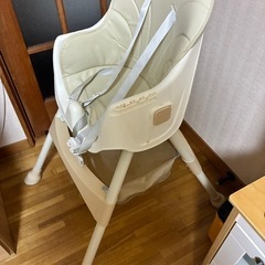 ベビーハイチェアーの画像
