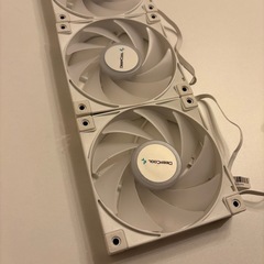 Deep cool ケースファン　FC120 ３連　120mm 白　の画像
