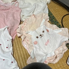 差し上げます、ベビー服の画像
