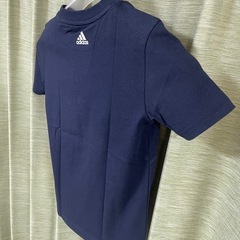 adidas アディダス　tシャツ ネイビー 半袖 子供130センチ　 半袖Tシャツ アディダス adidas 未使用品の画像