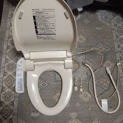 使用済みの便座の画像
