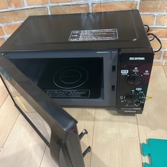 🎀IRIS OHYAMA🎀⭐️ 電子レンジ⭐️❄️フラットテーブル❄️✨カッコいい❣️ブラック❣️✨💖超美品💖の画像