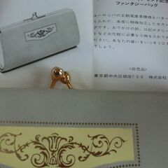 ③●非売品、資生堂花椿、未使用箱入２点（●椿紋手箱銀仕上げ、●本革ファンタジーバッグ）説明書付き、綺麗、👉★お手数をおかけしますプロフィール必読ですの画像