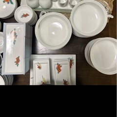 お値下げしました　食器一式の画像