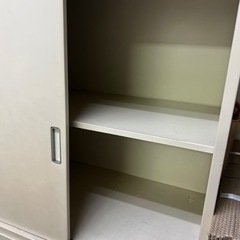 キャビネット上下セット　引き取り早い方の画像