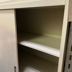 キャビネット上下セット　引き取り早い方の画像