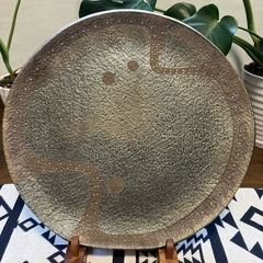 アートプレート　鉄製円盤＋木製皿立てセット（直径約44.5cm）...