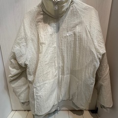Nike フリースジャケット クリーム色 Lサイズの画像