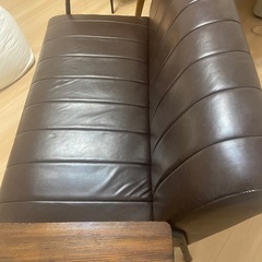 汚れに強い合成皮革 2人用ソファの画像