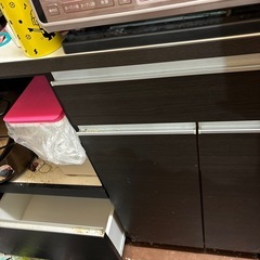 食器棚の画像