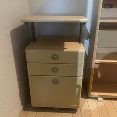 引き取り希望！KOIZUMI学習机の画像