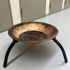 【売ります】Captain Stag ラウンドファイアピット 焚き火台 BBQ キャンプ用品の画像