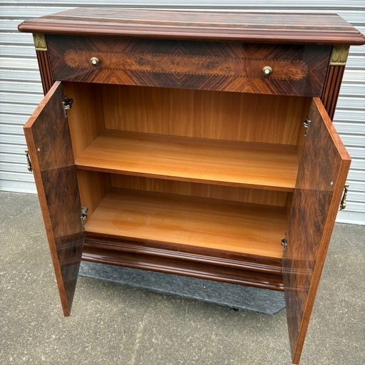 イタリア サルタレッリモビリ サイドボード アンティーク家具 購入