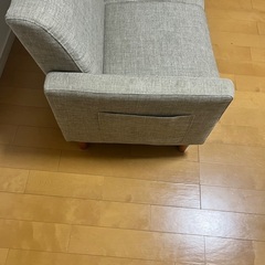 【8/30-8/31に直接取りに来れる方限定】2人掛けソファーの画像