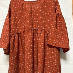 最終値段 COLZA フレア半袖ブラウス　Mサイズ　Vネックの画像