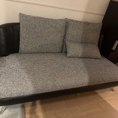 アルモニアソファーの画像