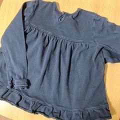 中古　130 長袖シャツ　ブラックの画像