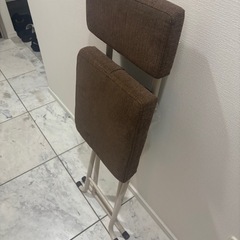 折り畳み式チェアの画像