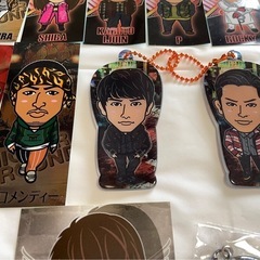 HIGH&LOW ステッカーとチャームの画像