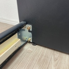 クイーンベッドフレームの画像