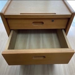 サイドテーブル の画像