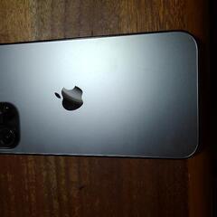 iPhone12プロauSIMロックありの画像