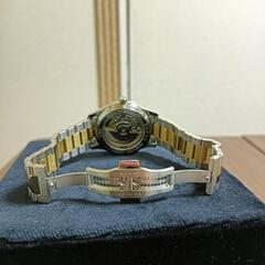 非常に稀少美品100万以上。GUCCI　K18金 自動巻き腕時計の画像