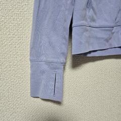 ユニクロ UVカットフルジップパーカーの画像