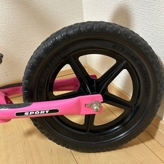 ストライダー　ピンク　キックバイクの画像