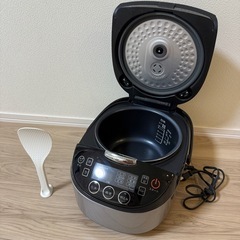 【急募】ニトリ 炊飯器 5.5合 MB-FS3017N（引っ越しのため格安）の画像