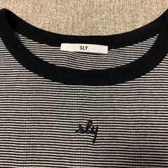 【美品】SLY LOGO CROP ロゴ クロップド Tシャツ ボーダーの画像