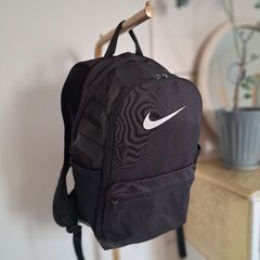 NIKE 多機能リュックバックパックの画像