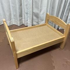猫ちゃんベッドにもぴったり！ふかふか敷布団付き！IKEAのドールベッド（Duktig）の画像