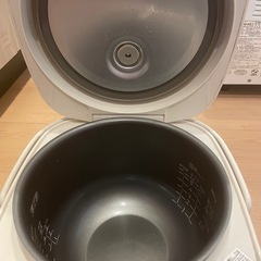 炊飯器の画像