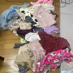 女の子服の画像
