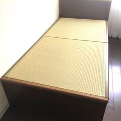 跳ね上げ式畳シングル収納ベッドの画像