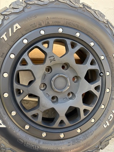 BFGoodrich ko2 16インチ 　ハイエース