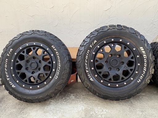 BFGoodrich ko2 16インチ 　ハイエース