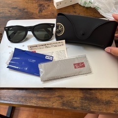 Ray-Ban サングラスの画像