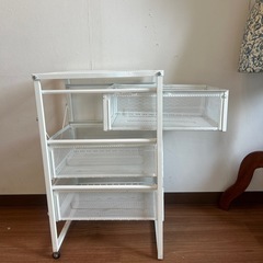 IKEA 三段ワゴンの画像