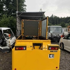 工事電式表示機とセーフティバンパーの画像