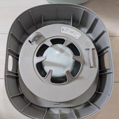 Combi　おむつ用ゴミ箱の画像