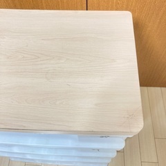 プラスチック棚の画像