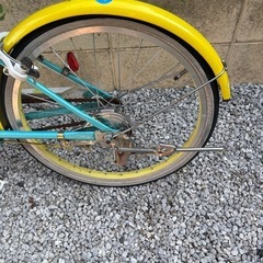 女の子用自転車、20インチの画像