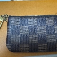 ルイヴィトンのダミエポシェットクレ中古になります。の画像